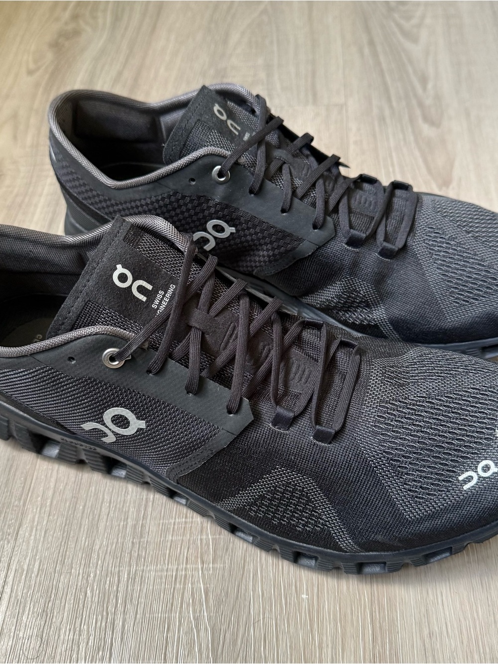 On Cloud X Running Shoes Men’s Size 12 Black Gray Athletic Training Sneakers